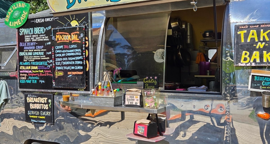 spinach bread food truck